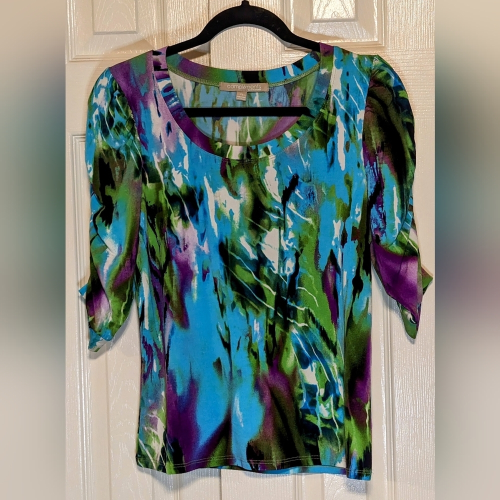 5/$25 Complements by Erin London, Watercolor Top with Ruched Sleeves